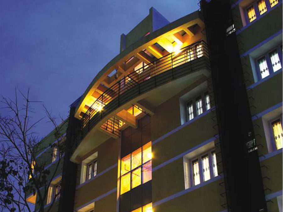 16 Square Luxury Suites & Boutique Bangalore Exteriör bild